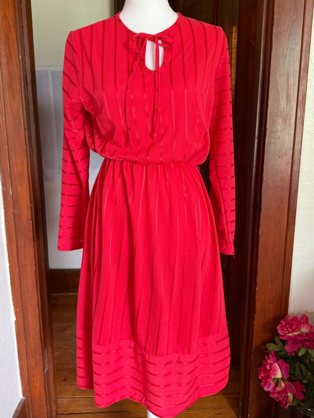 Vintage Red Textured Stripe A-Line Long Sleeve Tie Neck Dress 70s 80s Sz XS/S